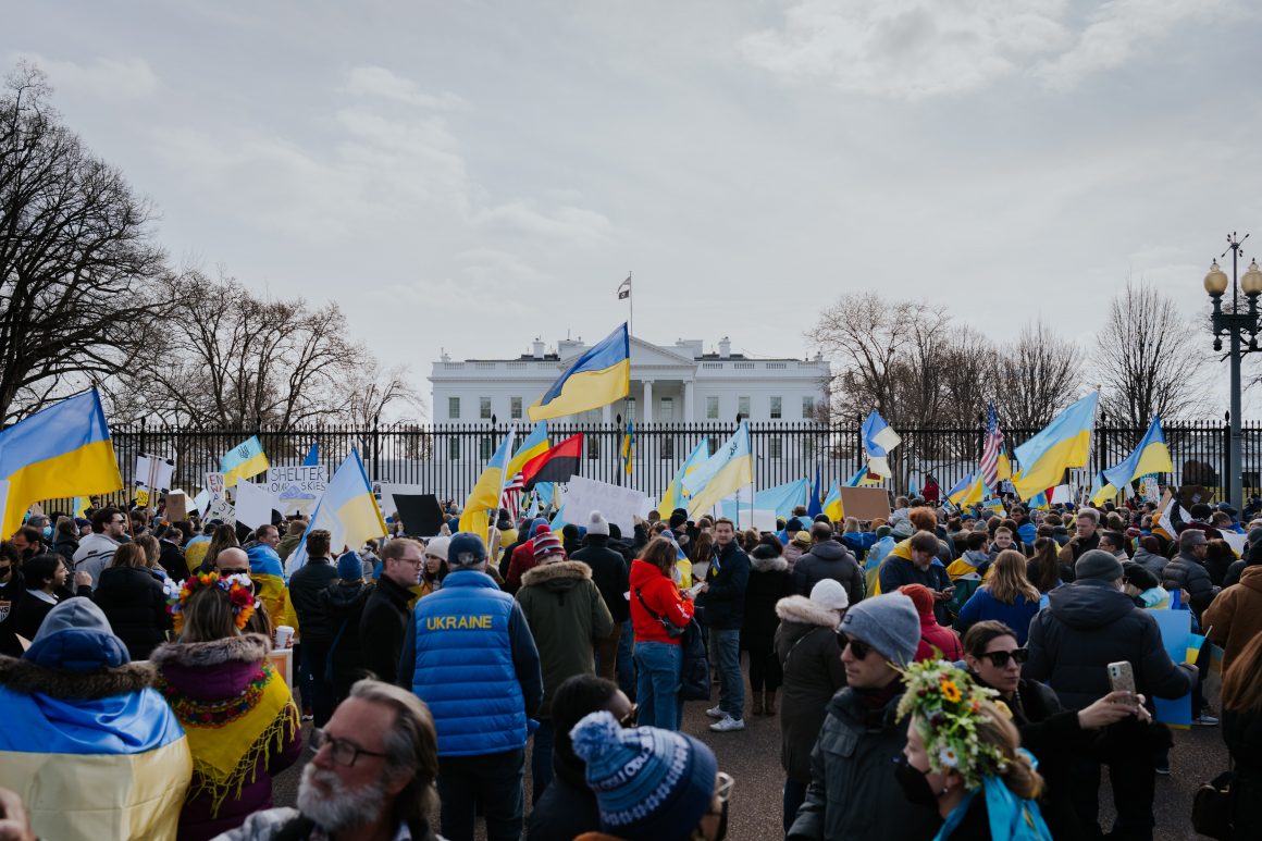 Ukrainian flags in front of the White House | Photo by Yohan Marion on Unsplash
  